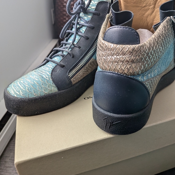 Giuseppe Men's Blue-Teal-Silver High-top Sneakers In PRESTINE CONDITION! - Picture 9 of 14